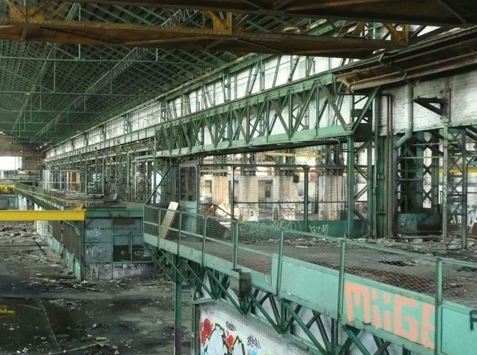 « Atelier Mécanique » des ancien Chantiers Navals  en pôle Ludo-Culturel* à La Seyne-sur-Mer