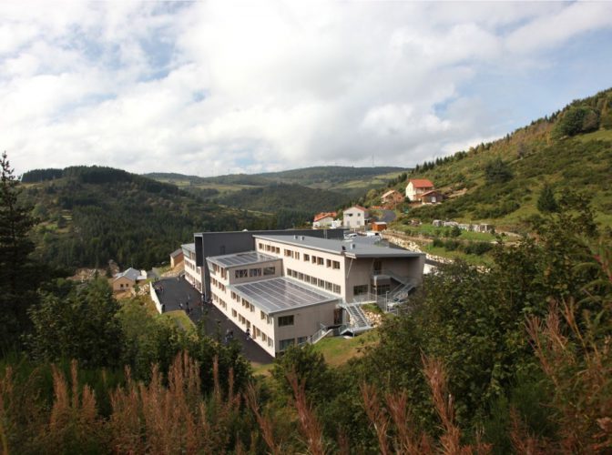 Construction de la cité scolaire de Saint Cirgues en Montagne