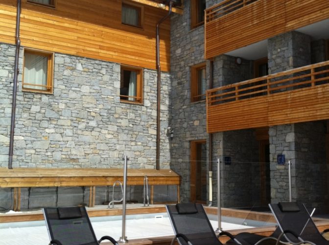 CONSTRUCTION DE L’HOTEL DU GOLF 4* DE 27 CHAMBRES & SUITES A L’ALPE D’HUEZ